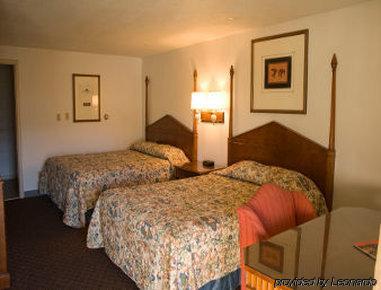 Knights Inn Durango Midtown Room photo